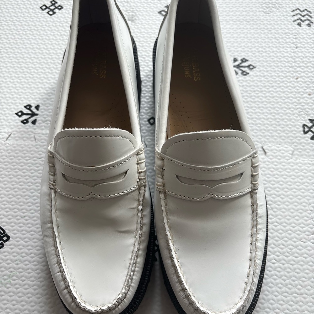 G.H. Bass & Co. White Leather Penny Loafers extra light
